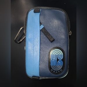 Coach Hybrid Pouch